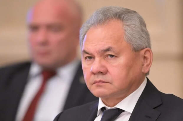 Шойгу провел переговоры с секретарем Высшего совета нацбезопасности Ирана