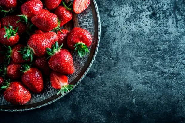 Клубника в декабре? Извольте. Клубника в декабре? Извольте.