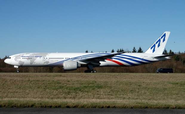 Картинки по запросу 2003 26 февраля 777-300ER