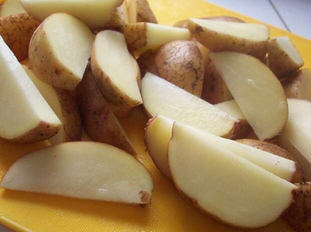 дольки картофеля