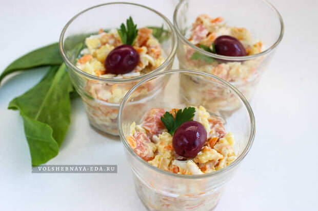 salat iz kopchenoj gorbushi 10