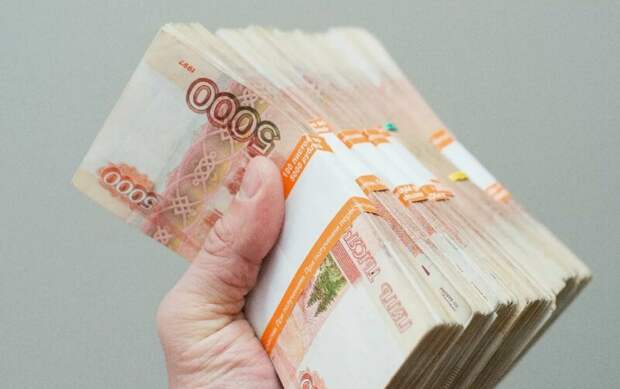 Мошенники похитили у тренера 2 миллиона рублей за покупку спортивных товаров в Интернете