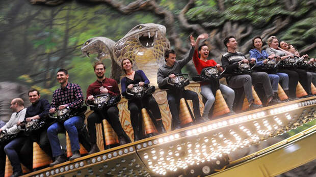 Почему в "русском Диснейленде" не оказалось ничего русского?