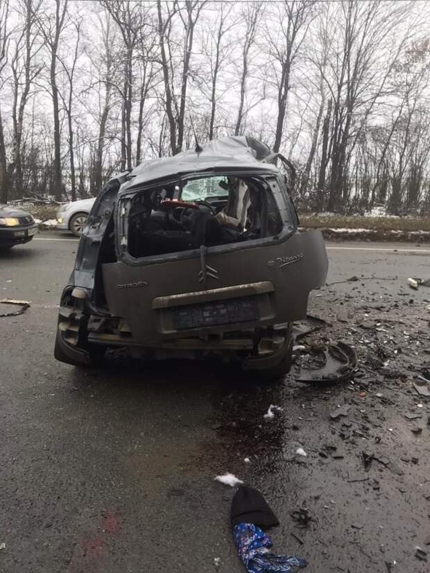 Авария дня.  Четыре человека погибли в страшном ДТП в Подмосковье