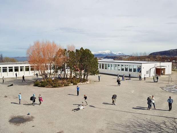 Gomalandet Skole, Кристиансунн, Норвегия дети, игровые площадки, мир, путешествия, страны