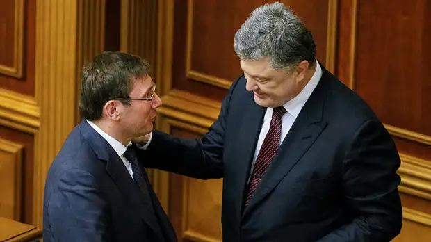 «Оппозиция ради оппозиции»: как Пётр Порошенко собирается остаться в большой политике