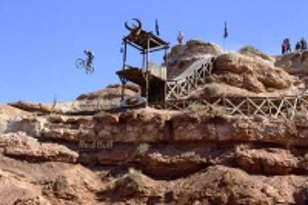 Сумасшедший фрирайд на Red Bull Rampage1