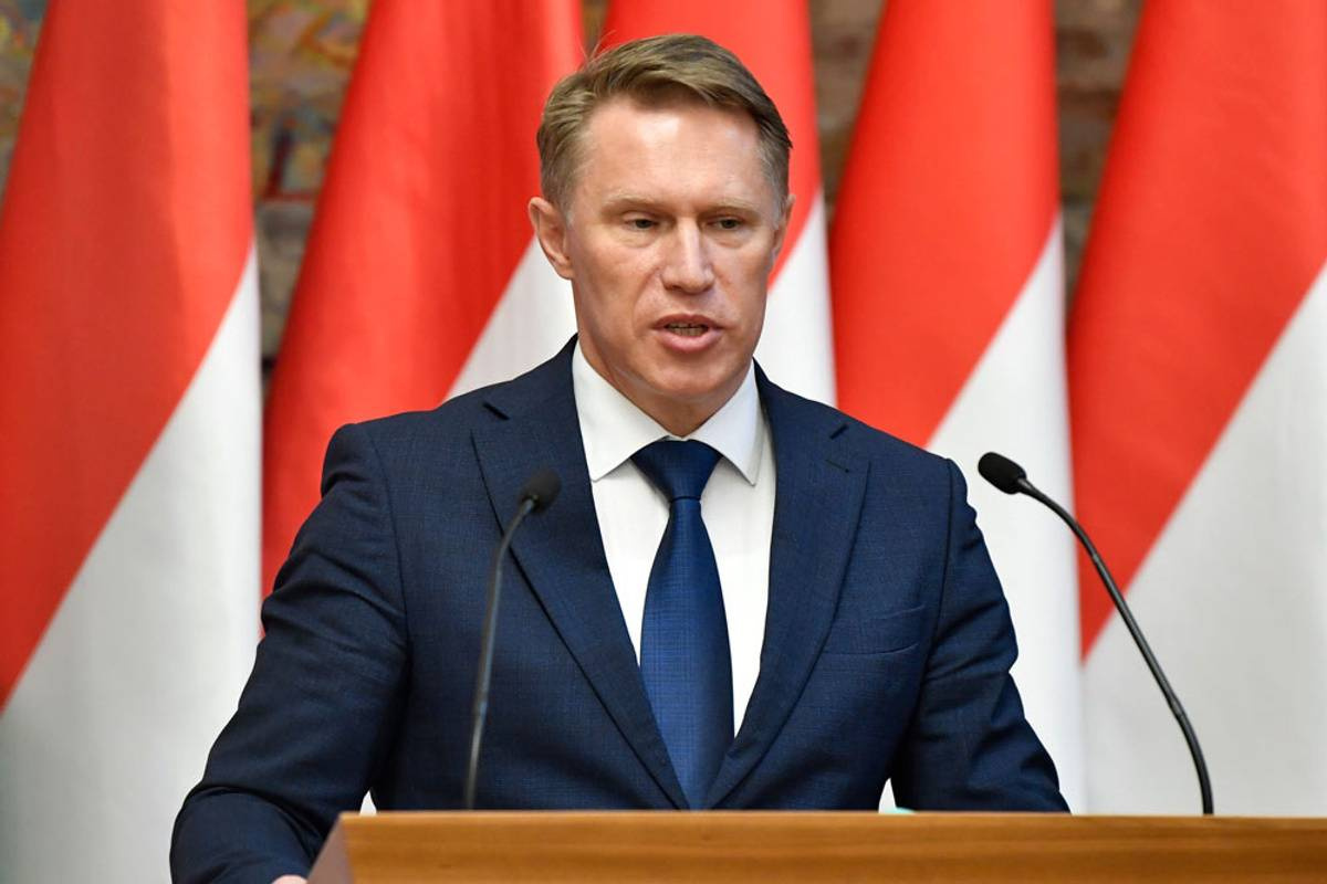 Идеальный для развития пандемии. Мурашко объяснил, почему коронавирус так быстро распространяется