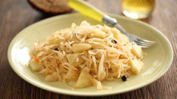 Лунный календарь засолки капусты на 2026 год: когда и как получить идеальную зимнюю заготовку