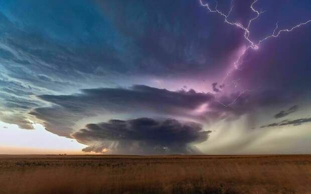 Эпический шторм. Фото: Roger Hill/500px.com