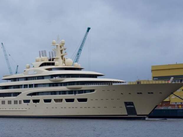 Дорогие и роскошные яхты, которые принадлежат российским олигархам