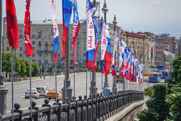 Волонтеры: Жители Москвы активно интересуются условиями прохождения контрактной службы. Фото: Е. Самарин mos.ru. Пресс-служба мэра и Правительства Москвы