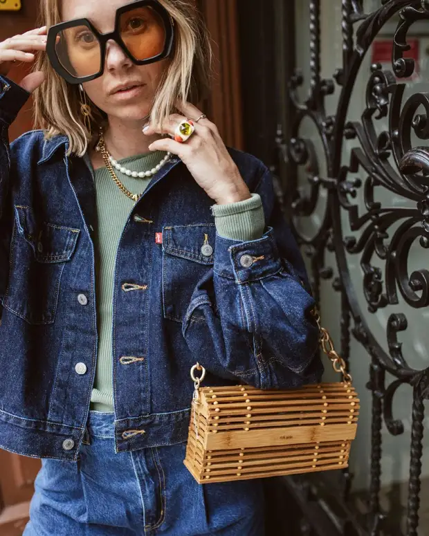 С чем стильно носить джинсовку осенью: 20+ модных комбинаций