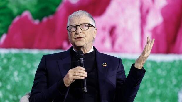 Пытается отвлечь внимание от опасного скандала: Билл Гейтс сделал неожиданное признание