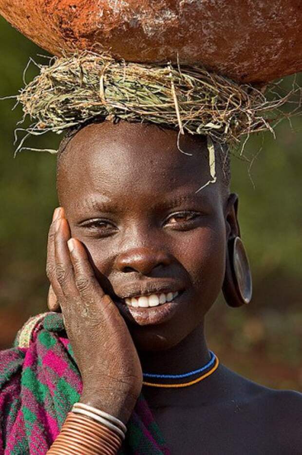 племя,Сурма,Эфиопия9