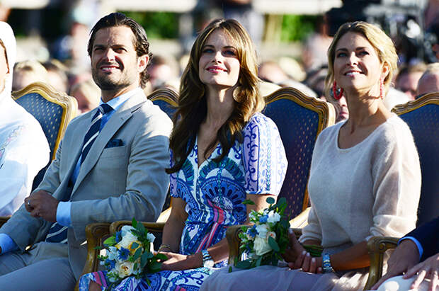 Принц Карл Филипп с супругой принцессой Софией и принцесса Мадлен