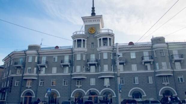 Дом под шпилем в Барнауле / Фото: amic.ru