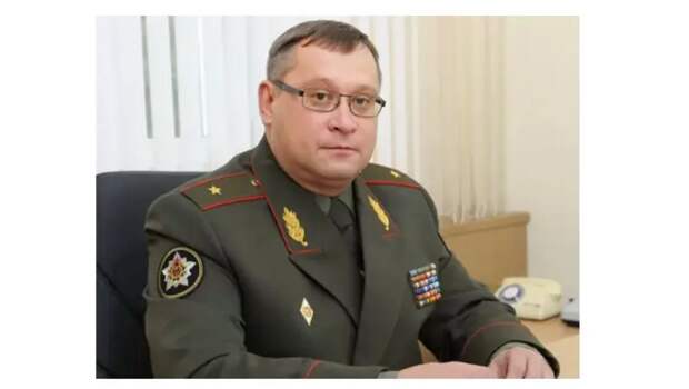 Военные вузы разных ступеней окончил с отличием: в Белоруссии сменился начальник