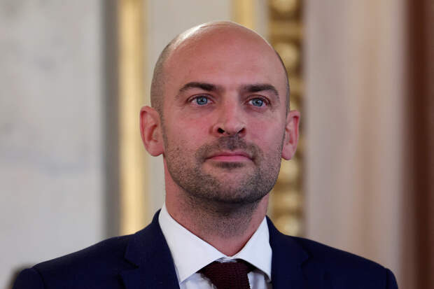 Глава МИД Барро: Франция разместила истребители над ОАЭ для защиты военных баз