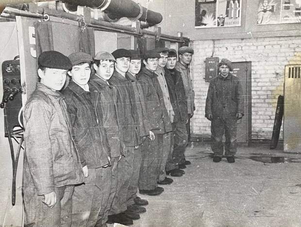 Свердловск, 1977 год. ГПТУ N 94.jpg