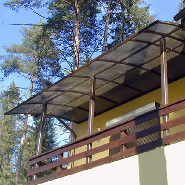 балконный защитный навес из металла и поликарбоната фото