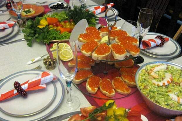 Нутрициолог советует не «заморачиваться» с правильным питанием в праздники