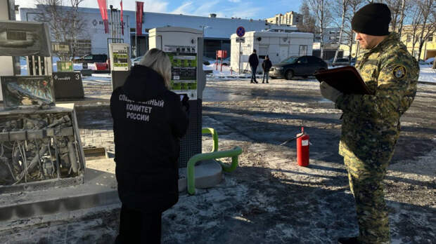В Петербурге 15-летняя девушка подожгла топливную колонку