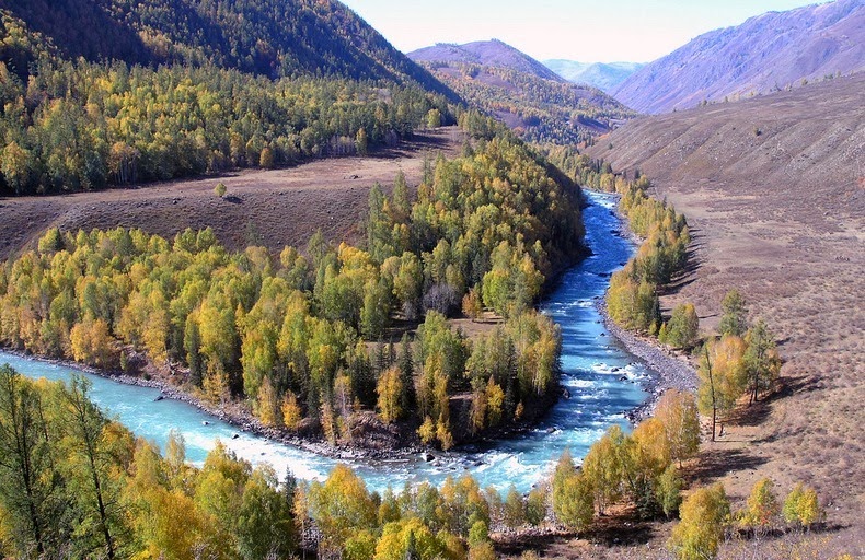 kanas-lake-6[2]