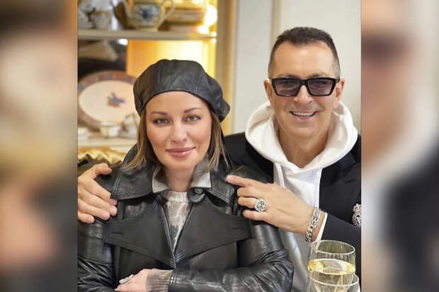 Жена Александра Буйнова вышла на связь после новости о его госпитализации