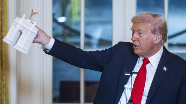 Проект 76-метровой Триумфальной арки представили в США