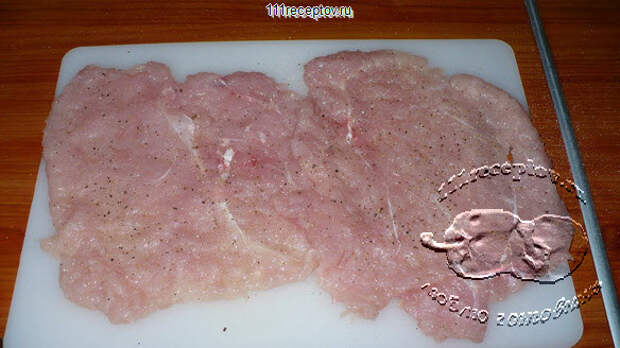 Рулет куриный с сыром