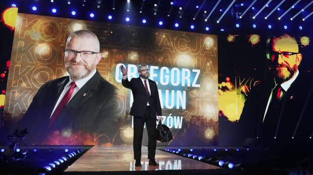 "Да он льнет к России!" Скандальный политик поставил Польшу на уши