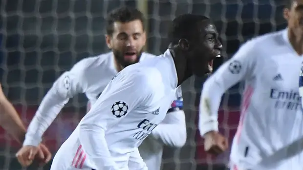 Гол Менди принёс «Реалу» победу над «Аталантой» в матче 1/8 финала Лиги чемпионов