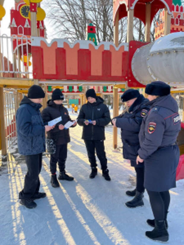 В Самарской области инспекторы отделения по делам несовершеннолетних совместно с сотрудниками Госавтоинспекции провели профилактическое мероприятие с юными жителями региона