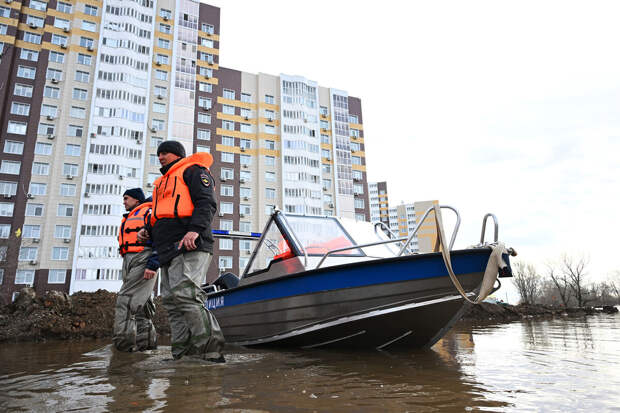Гидромет: за ночь уровень реки Урал у Оренбурга упал на 16 см до 1074 см