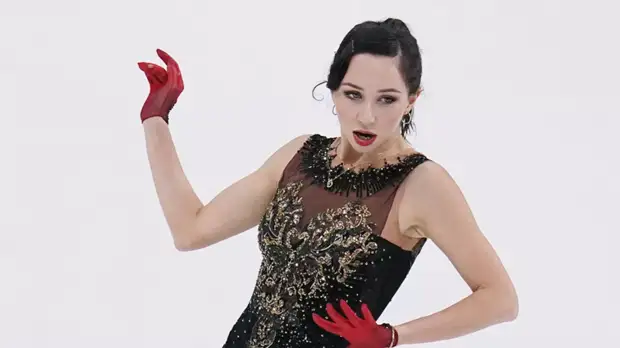 Фигуристка Туктамышева приняла участие в челлендже с подушкой