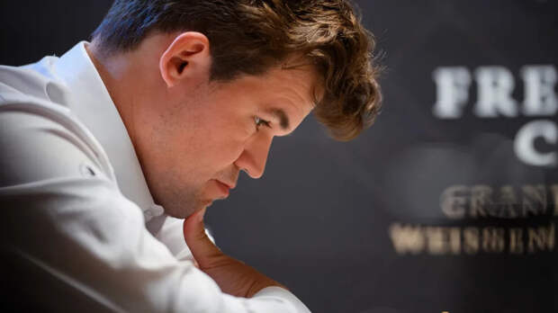 16-й чемпион мира по шахматам Карлсен проиграл 15-летнему россиянину Иванникову