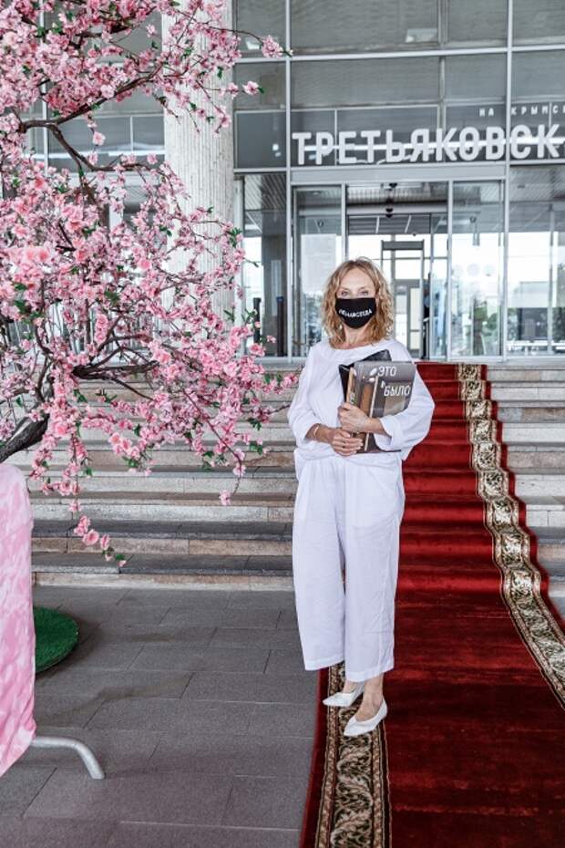 Алена Долецкая