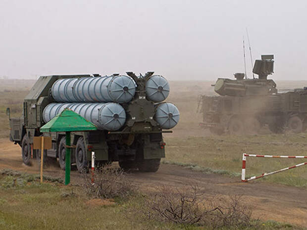 В Израиле признали неготовность нападать на российские С-300 в Сирии В Израиле признали неготовность нападать на российские С-300 в Сирии