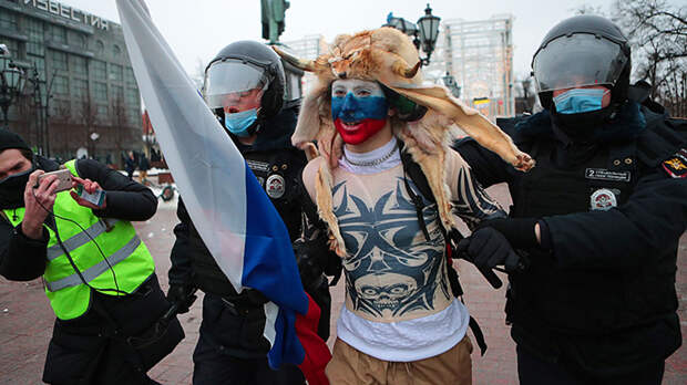 Целятся в Путина, стреляют в Россию. Почему незаконный митинг за Навального пройдёт 21 апреля