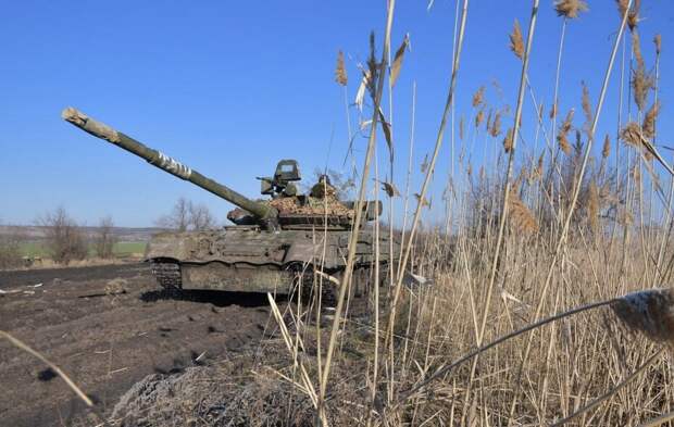 Вооруженные силы России продолжают наступление на различных участках фронта спецоперации, сообщают военкоры Telegram-каналов WarGonzo, «Два майора» и «Рыбарь».-3