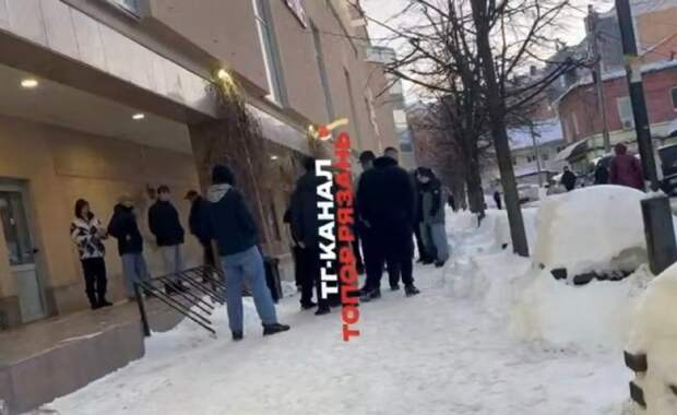 В Рязани охранник ТЦ «Малина» избил подростка — соцсети