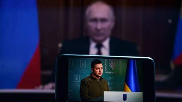 На Украине "рванул" второй конфликт. Россия пока терпит: Профессор Миршаймер объяснил, почему Москва прощает Зеленскому его длинный язык