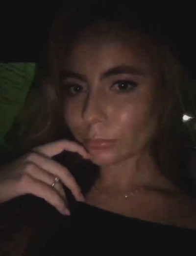 Александра Жулина опубликовала видео, на котором демонстрирует кольцо с бриллиантом Александра Жулина опубликовала видео, на котором демонстрирует кольцо с бриллиантом