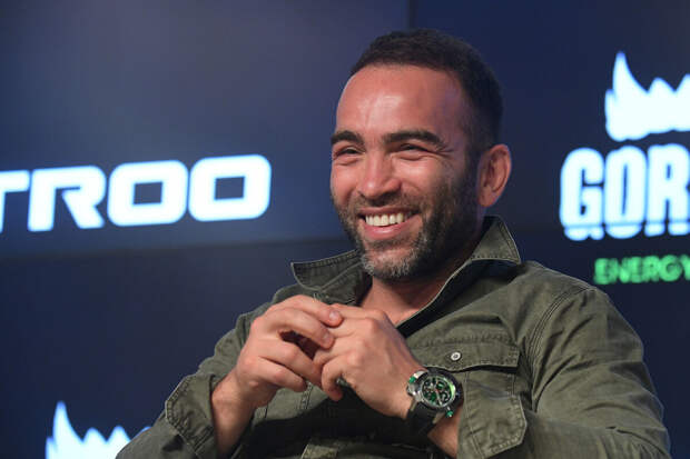 Камил Гаджиев заявил, что мог бы ударить Василия Уткина ногой