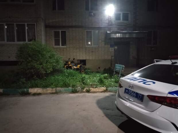 В Новомосковске водитель иномарки сбил 10-летнего школьника на самокате