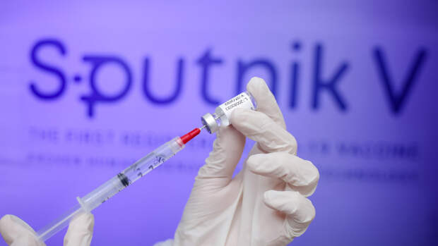 Мишустин оценил российскую вакцину от COVID-19 "Спутник V"