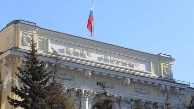 Банк России: доля рубля в экспортных расчетах сравнялась с долларом в 2022 году
