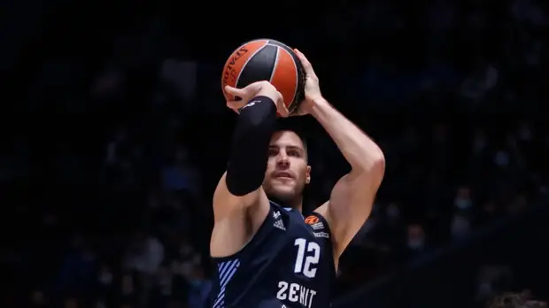 «Зенит» обыграл «Црвену Звезду» в матче Евролиги