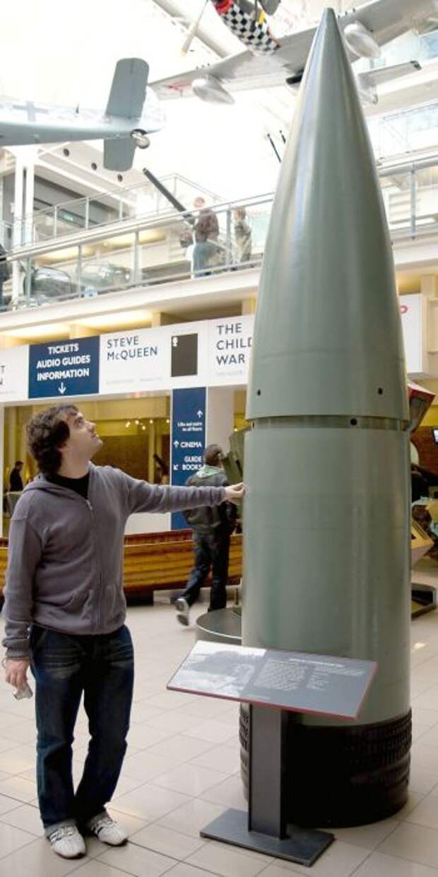 800 мм снаряд для «Доры». Имперский военный музей, Лондон.